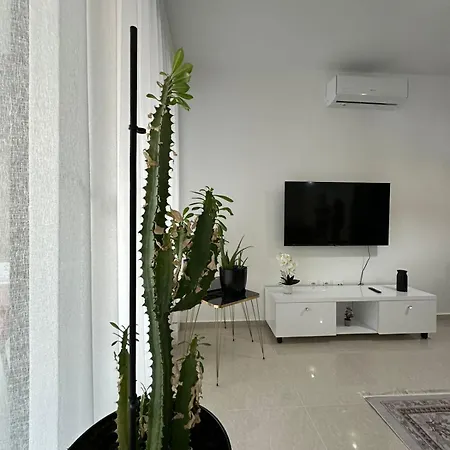 شقة Eri's ساراندا